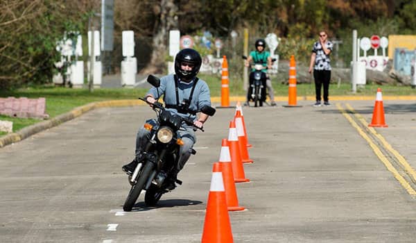 Requisitos para conducir motocicletas en Mexico